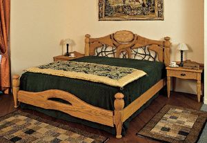 Collezione Castello, Equipamiento completo para la habitacin del hotel, de estilo rstico, de madera de castao masiva
