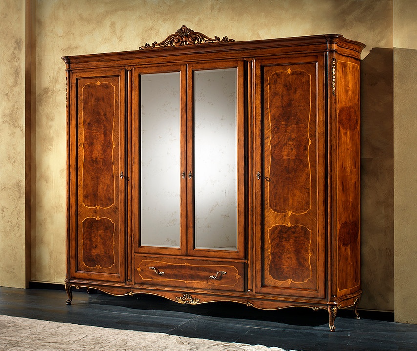 Armario con espejo - El mueble clásico italiano