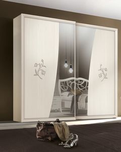 Art. 4506, Elegante armario clsico con puertas de espejo.