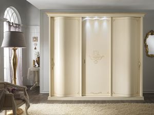 Chanel Patinata armario, Armario con puertas laterales redondeadas