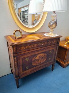 Art. M701, Cpsula de cajones estilo Maggiolini, con incrustacin