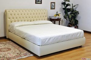 Chesterfield cama, La cama con cabecero capitonn por excelencia.