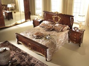 Donatello cama, Cama con estilo neoclásico, estribo sinuosa y la cabecera, decorado a mano