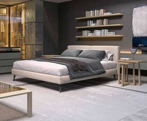 Ada, Cama con grandes cojines que forman el cabecero