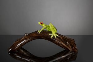 Branch with Frog, Escultura de vidrio decorativa