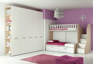 Cama del desvn KS 118, Dormitorio con cama de desvn y armario con asas incorporadas
