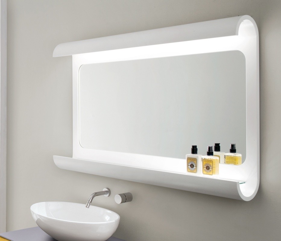 Espejo de baño, en madera doblada, con luz LED