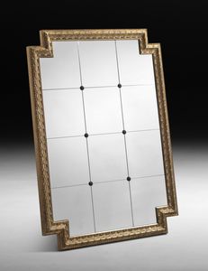 Art. 653 espejo, Gran espejo con marco tallado, acabado en hoja de oro