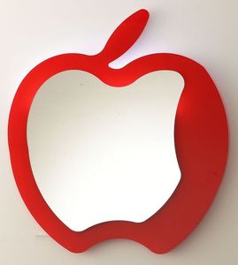 k193 fruit, Moderno espejo en forma de manzana