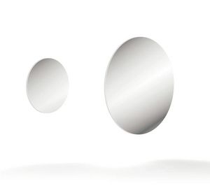 Moon, Espejo redondo, tambi�n disponible con retroiluminaci�n.