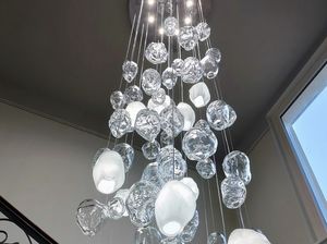 ICEROCK, Lámpara de suspensión con elementos de vidrio soplado