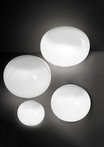 Aria, Lmpara de mesa, aplanada en forma de esfera