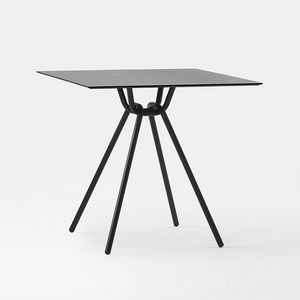 Keiko, Tablas con doble estructura de metal de brjula