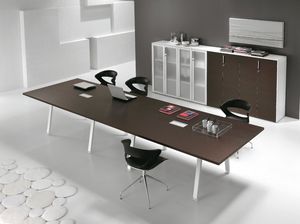 Atreo comp.10, Mesa con tapa de madera ideales para salas de reuniones