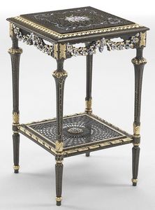 Art. L-1090 K, Mesa cuadrada con estante, la decoracin de hojas de oro, ideal para ambientes de estilo clsico