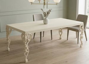Art. 1877/T, Mesa de comedor de madera, con patas talladas y perforadas.