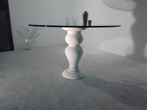 700 mesa, Mesa de comedor, con tapa de cristal redonda, base de piedra de Vicenza