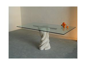 Mezzaluna, Mesa rectangular con una base de piedra, la tapa en vidrio