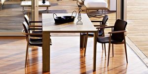 mesa Jodan, Mesa moderna, en madera chapada, para el comedor