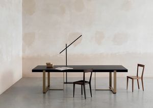 Nastro, Mesa contempornea, con diseo de envoltura y slido