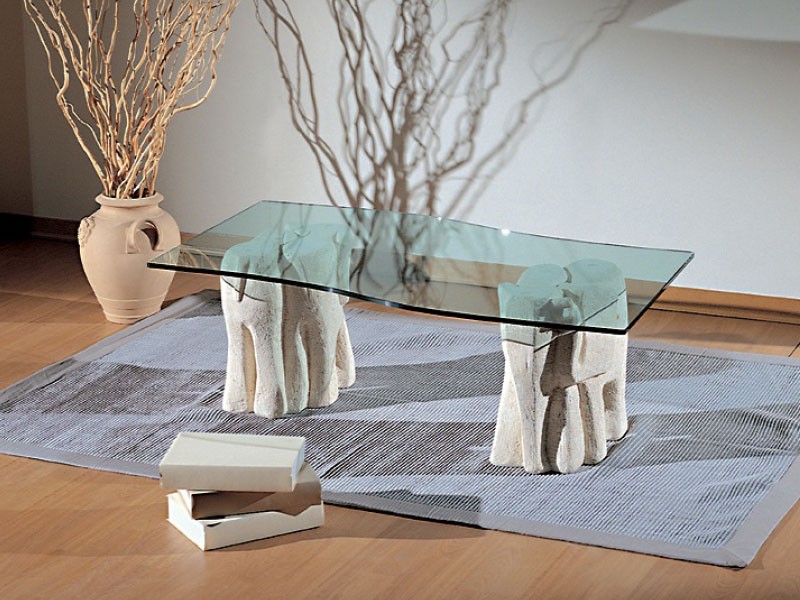 Elefantini, Mesa de centro para salones, hechas de piedra y vidrio