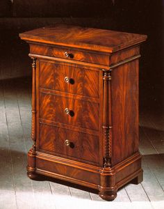 Ottocento mesilla de noche, Mesita de noche de madera de estilo cl�sico