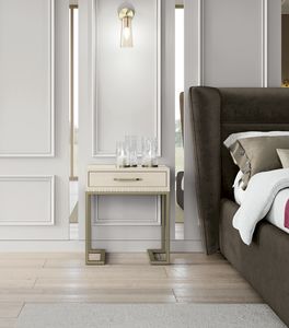 Art. 92116, Mesita de noche de madera con 1 caj�n, base de metal