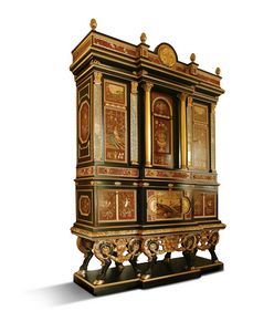 5794, Majestuoso mueble con incrustaciones y canicas