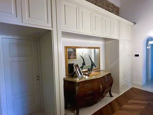 Boiserie puente para entrada, Boiserie de puente de estilo cl�sico, hecha a medida para la entrada