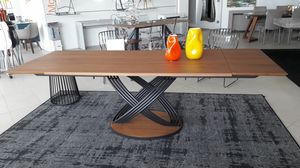 Fusion, Mesa de comedor extensible