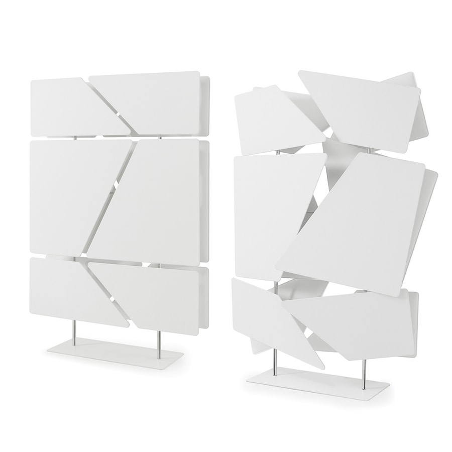 Flat totem, Divisor compuesto por 12 paneles absorbentes de sonido.