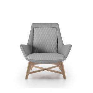 Roxy armchair, Silln con base de madera