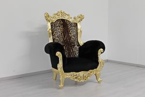 Finlandia Trono animalier, Trono en estilo barroco.