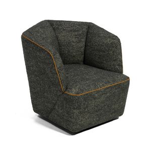 Nebula, Sill�n de forma hexagonal, con asiento generoso y confortable.