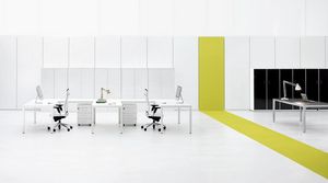 Fattore Alpha comp. 03, Composicin de mobiliario de oficina con mltiples puestos de trabajo