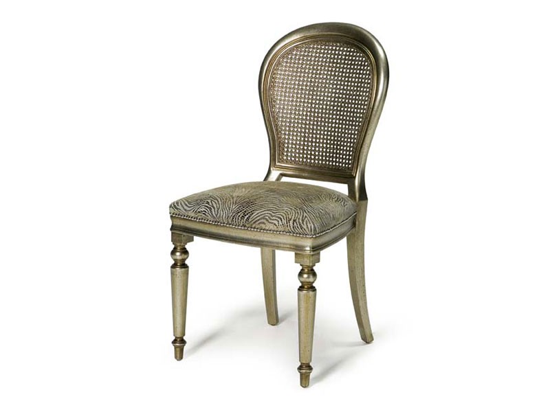 Art.152 chair, Silla de estilo clásico para los comedores