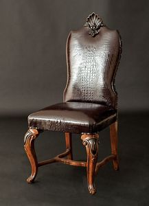 Art. 98/C silla, Silla de cuero, decorada con tallas hechas a mano
