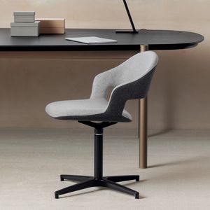 Uno 100 Tecno Bassa, Silla acolchada con base giratoria
