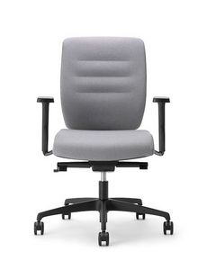 Ava 02, Silla de oficina con ruedas, con asiento y respaldo acolchados.