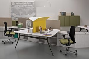 I Pianeti Frattale 1, Sistema de armarios y escritorios de oficina