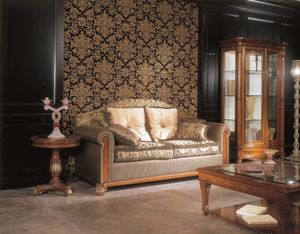 3911, 3 plazas sof de madera de haya, asiento y respaldo tapizados, para ambientes de estilo