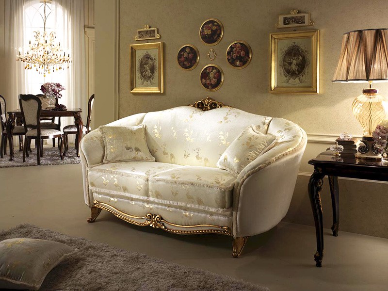 Sofá de estilo neoclásico, decoraciones en madera tallada a mano, para sala  de estar | IDFdesign