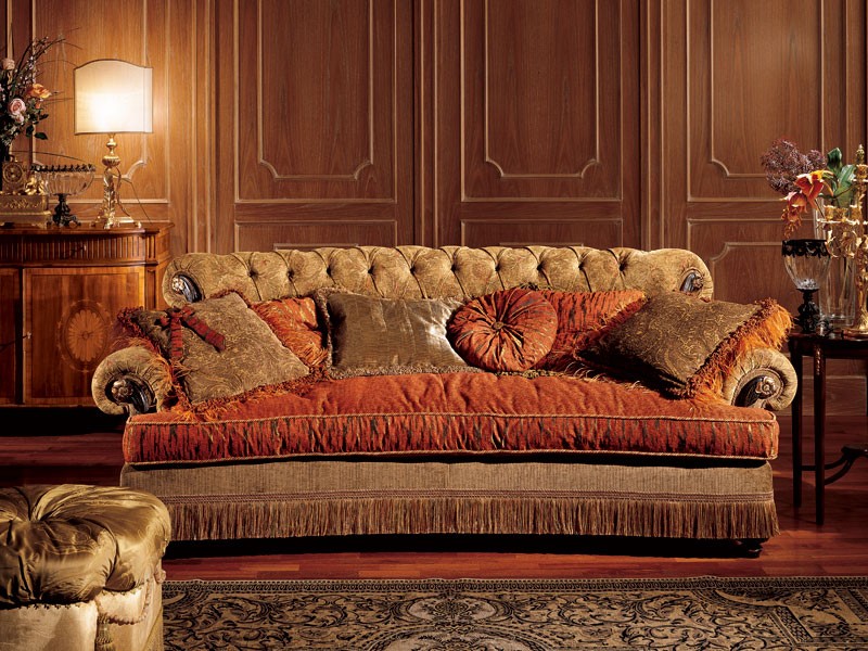 Nathalia sofa, Sofá con respaldo acolchado, de estilo clásico