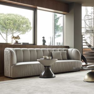 Karoli sof�, Sof� con asiento y respaldo de dise�o acolchado.