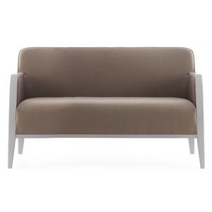 Opera 02251, Sofá de madera maciza, asiento y respaldo tapizados, revestimiento de tela, estilo moderno