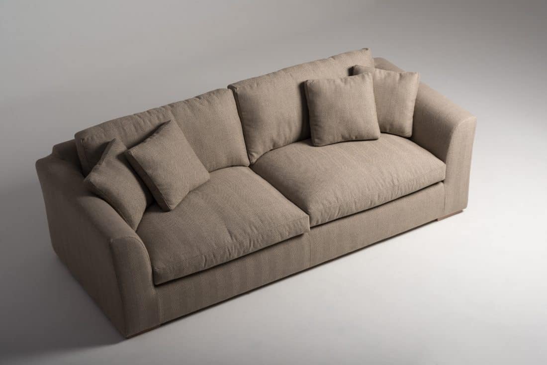 Sofás con formas limpias, muy cómodos