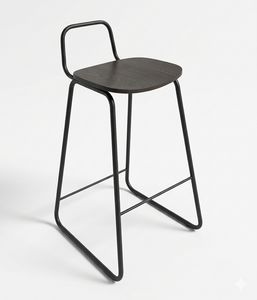 Gio L, Taburete con base pat�n de metal