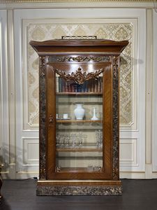 Art. 9000/01 vitrina de 1 puerta Luigi XV, Vitrina de estilo cl�sico, con inserciones de m�rmol y n�car.