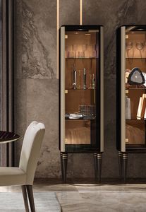 Roma Art. R 214/A, Vitrina de madera con patas torneadas