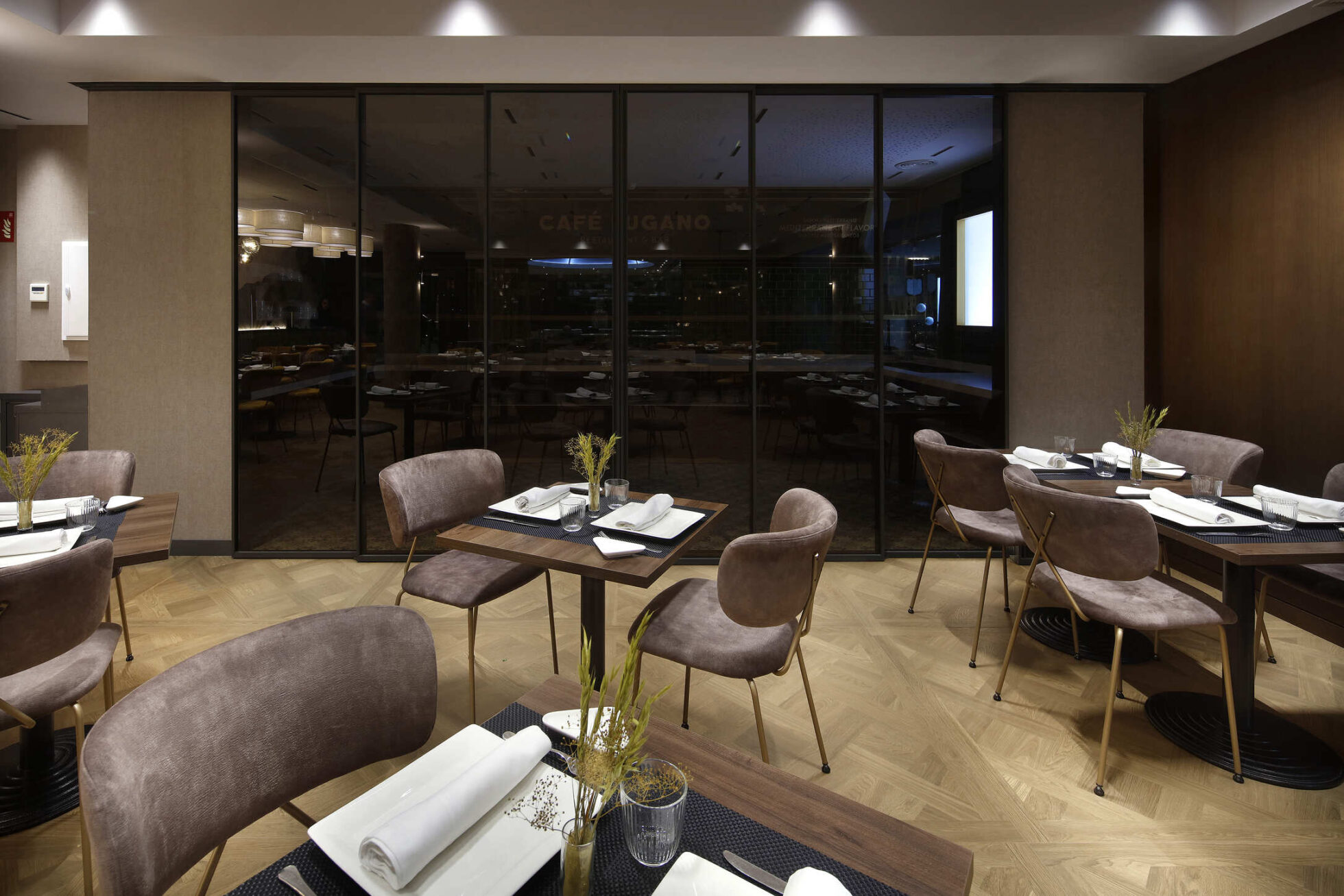 Caf� Lugano Hotel HCC ST Moritz - Barcelona, Espa�a